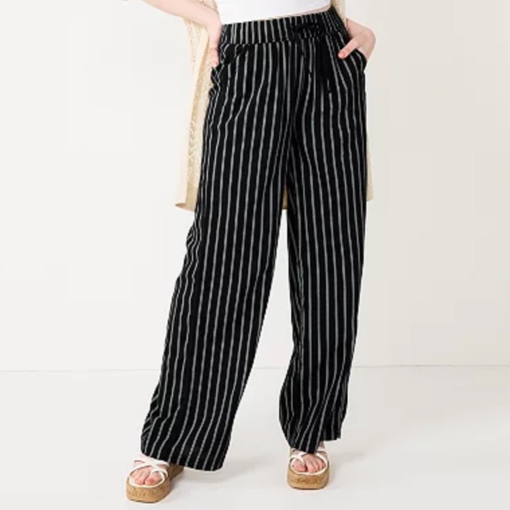 NWT SO Wide Leg striped pants